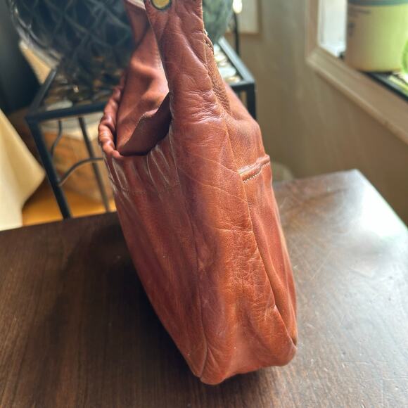 Vintage 70’s Carried Away Caramel Brown Leather hand shoulder bag - Picture 7 of 16